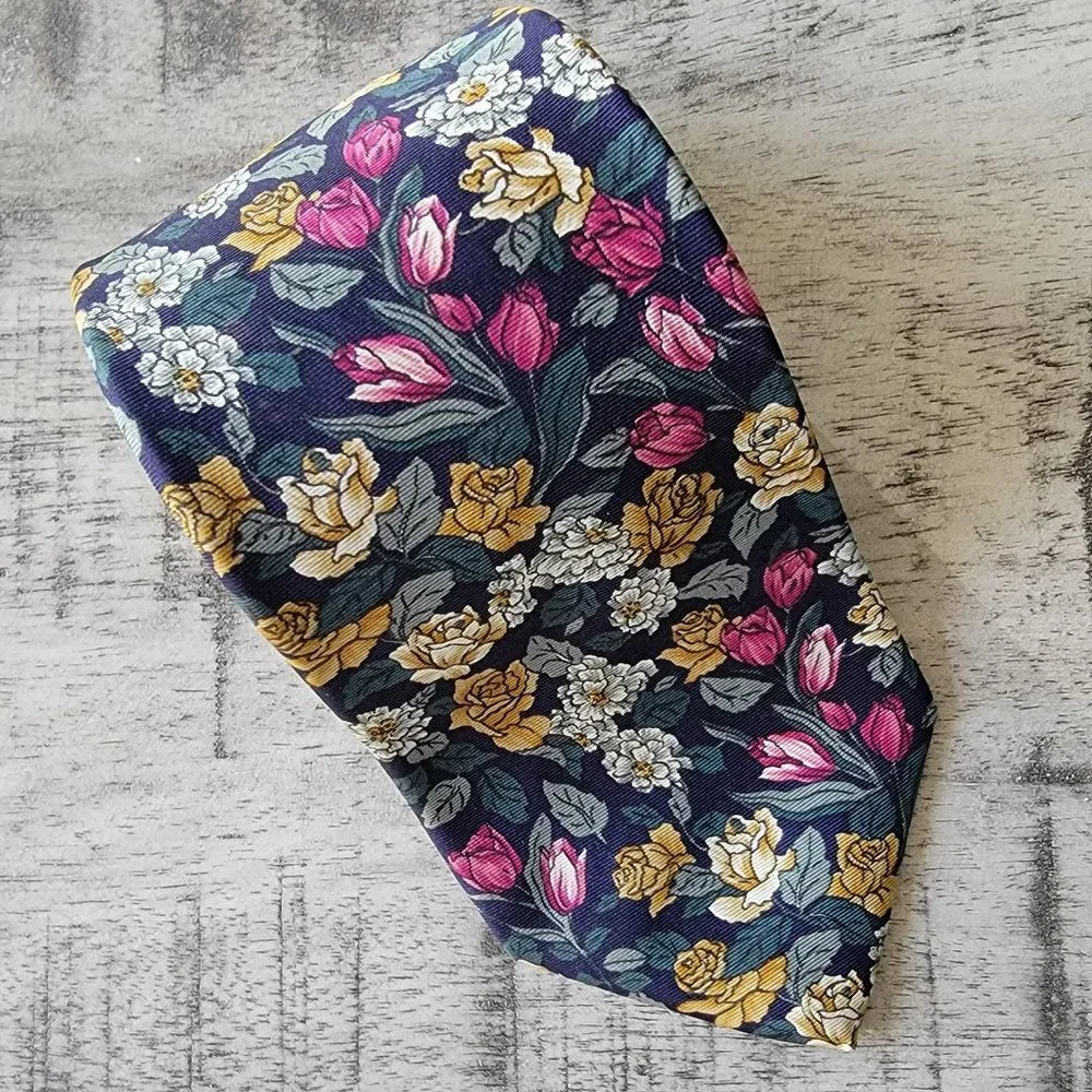 Lands' End Navy Pink and Gold Floral Silk Tie 57" x 3.5" - Picture 1 of 7